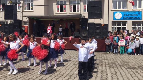 23 Nisan Ulusal Egemenlik ve Çocuk Bayramının Kutlamaları