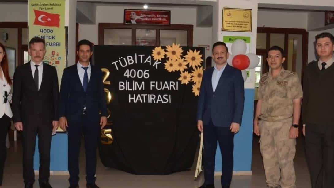 Şehit Arslan Kulaksız Fen Lisesi'nde düzenlenen TÜBİTAK Bilim Fuarı